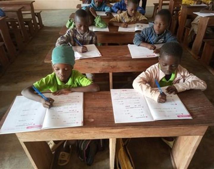 MEJORA DEL ACCESO A LA EDUCACIÓN DE PRIMARIA EN TCHITO – FASE 2 BENÍN”.  La República de Benín está ubicada en el oeste de África.
